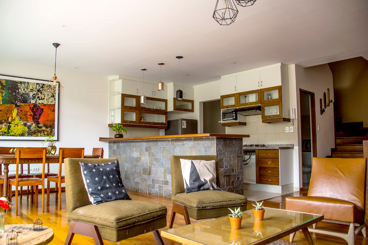 Departamento de 2 pisos en zona norte Cochabambaasa